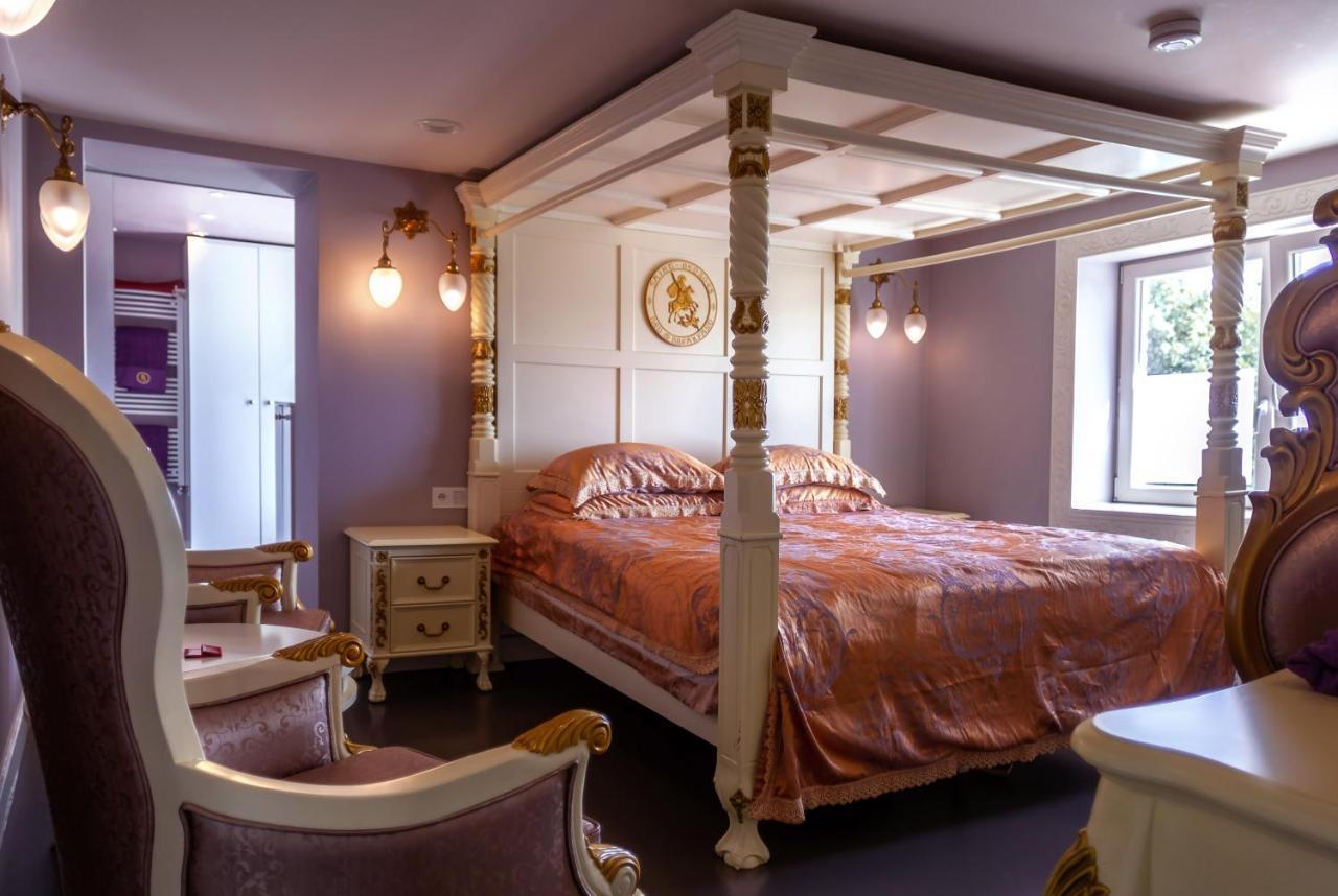 B&B Saint-Georges Brügge Exterior foto A bedroom at the hotel