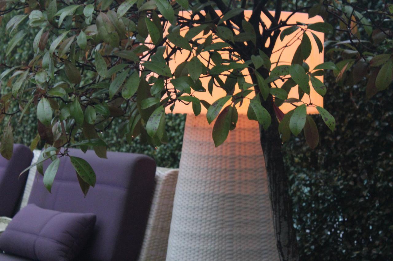 B&B Saint-Georges Brügge Exterior foto A lamp